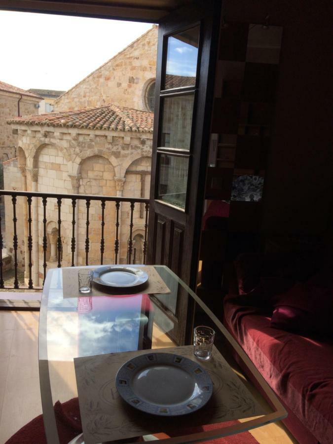 דירות זמורה Casa Santa Maria La Nueva Con Aire Acondicionado מראה חיצוני תמונה