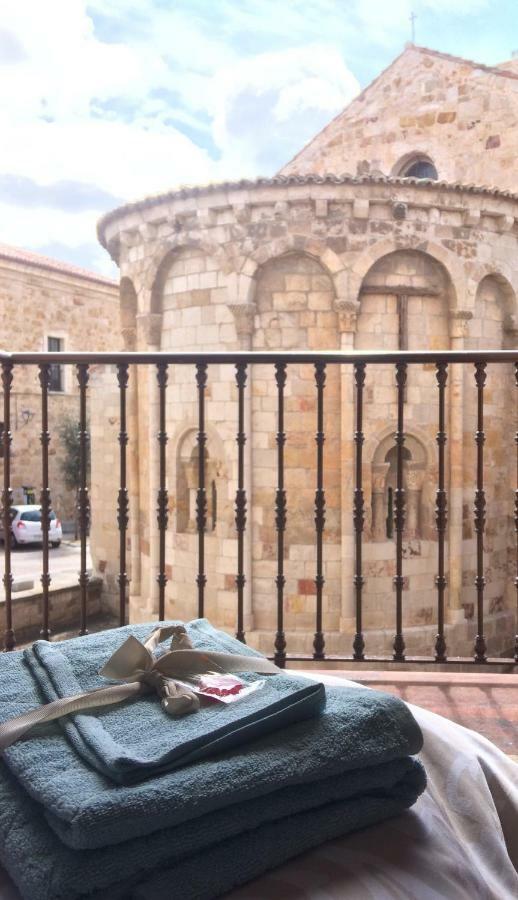 דירות זמורה Casa Santa Maria La Nueva Con Aire Acondicionado מראה חיצוני תמונה
